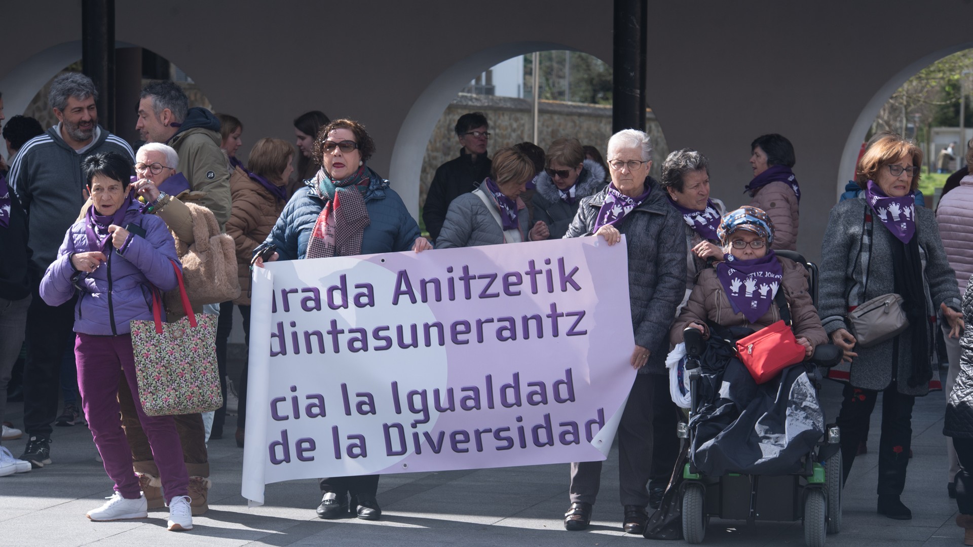 Okendo plazako elkarretaratzea