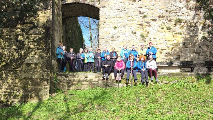 Ostadar Ipar Martxako kideak, Donostia eta Urgull mendian barrena