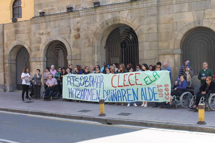 Atsobakarreko langileen protesta