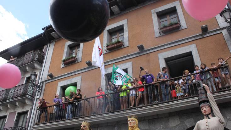 Haurrek hasi dituzte sanpedroak