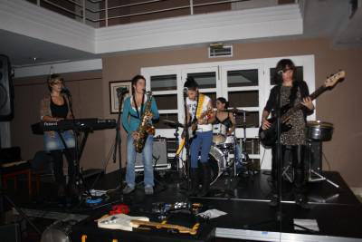 Blues eta funk doinuak ostiralean kultur etxean
