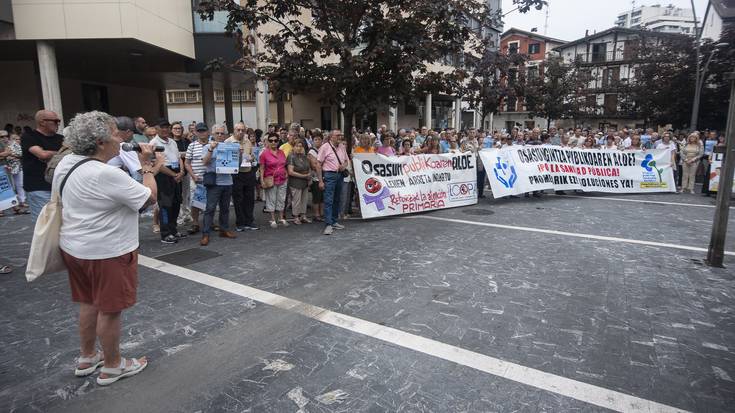 "Osasungintzaren narriadura planifikatuaren aurka" mobilizatuko dira bihar
