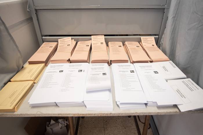 Kanpainari ekin diote alderdiek