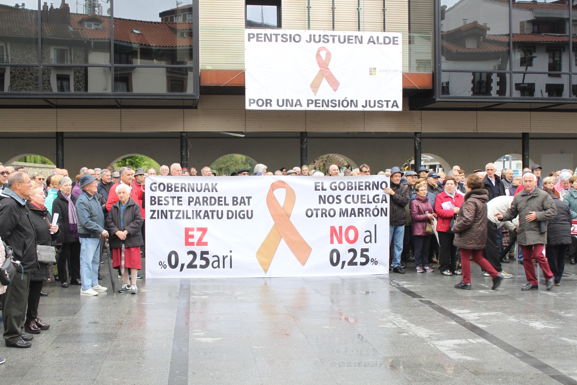 Pentsioen aldeko manifestazioa Lasarte-Orian