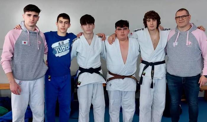 LOKEko judokek bi domina lortu dituzte junior mailako Gipuzkoako txapelketan