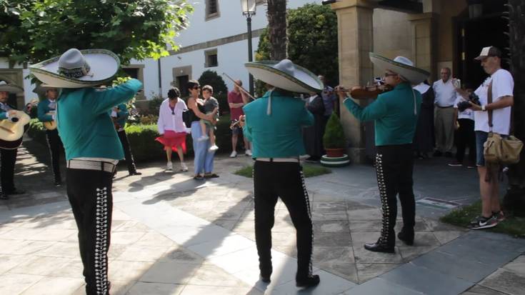 Mexico Lindo mariatxiek 'El mariachi loco' eskaini dieta mojei
