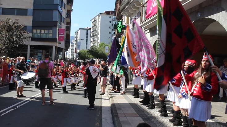 Herrian barrena ibili da haurren danborrada