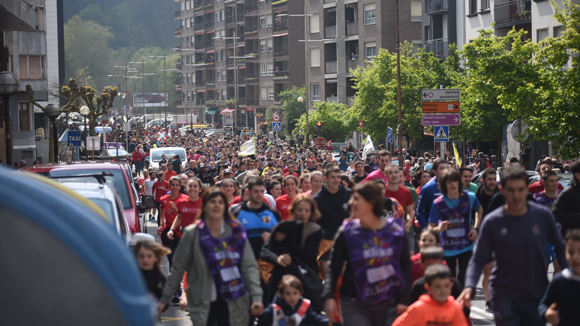 Euskararen aldeko aldarria, argi eta ozen