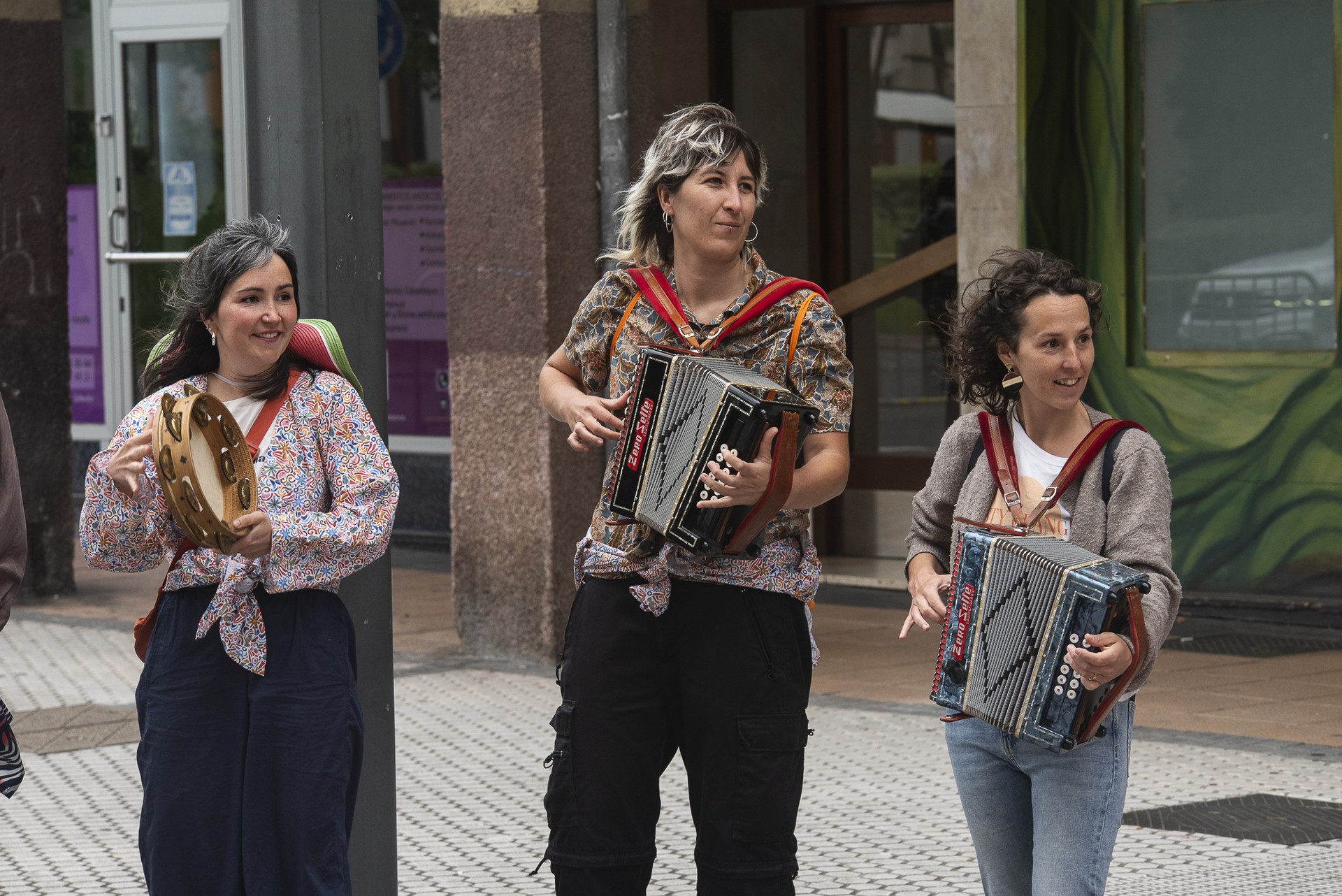 Aristerrazu plazako festa  eta dantza giroa ekarriko dute Kale Nagusira