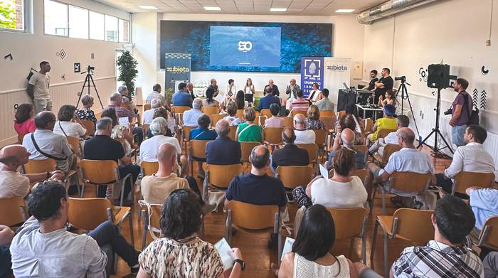 Gizartearen eta industriaren beharrei erantzuten 50 urtez