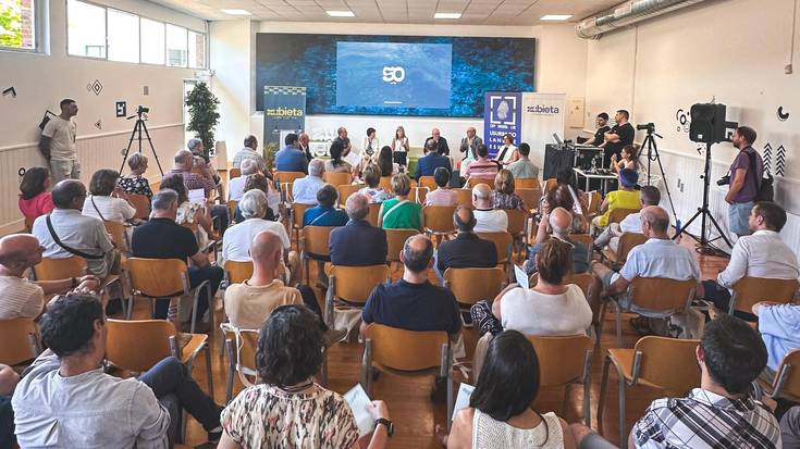 Gizartearen eta industriaren beharrei erantzuten 50 urtez