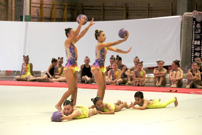 LOKEko adin guztietako gimnastak lanean dira