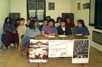 Antimilitarista militanteak