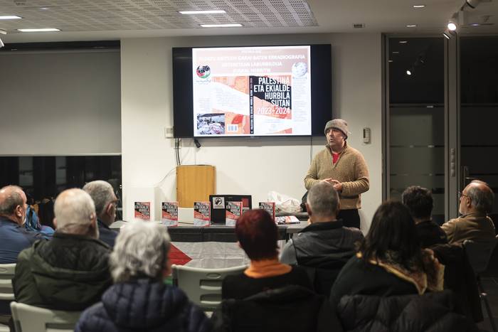 'Iraganaren lekuko. Euskal Herriaren historia' liburua aurkeztuko dute asteazkenean
