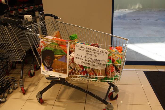 Saharar kanpamentuen aldeko bilketa