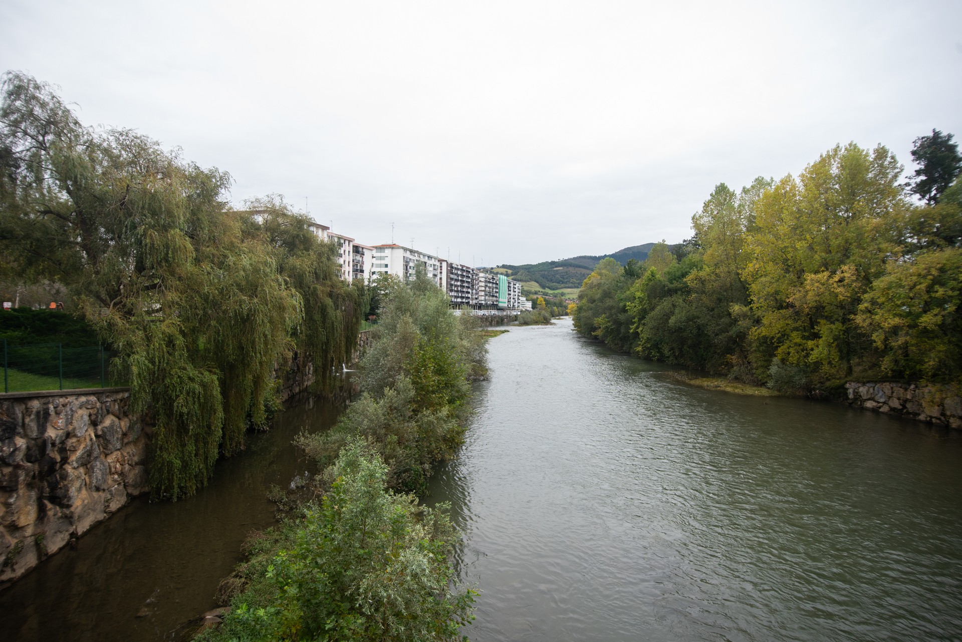 Oria ibaiertza eta udalerriaren arteko harremanaz hausnartzeko ibilaldia gaur