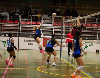 Ostadar Boleiboleko Euskal Ligako taldeek batean bale, bestean kale