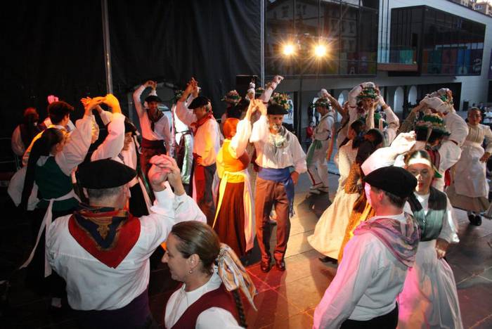 Erketzen emanaldia gaur kultur etxean