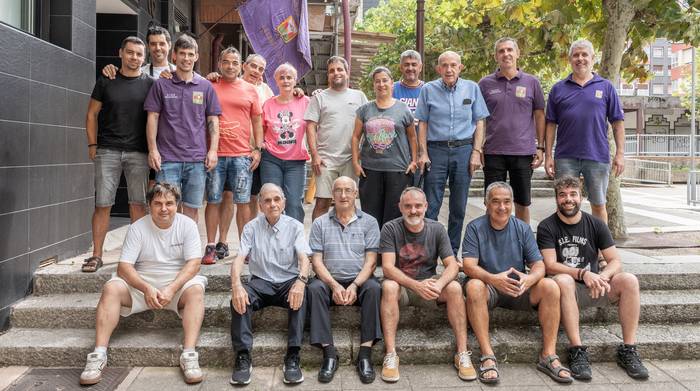 Bapo bazkaldu dute 48. urteurrena ospatzeko