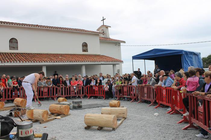 Azkorteko erromeria, usadioa jarraituz
