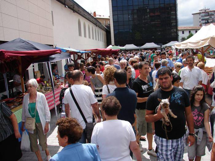 XVIII. artisau azoka arrakastatsua