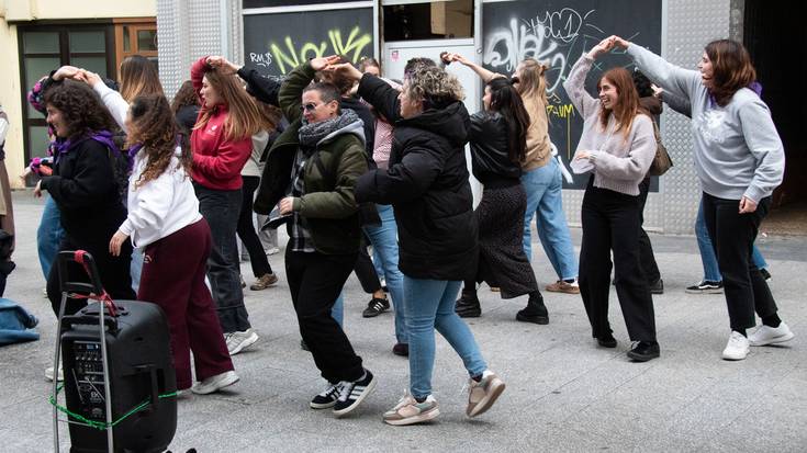 Salsa batxatarekin amaitu dute eguna