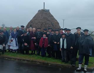 Herritik baserrietara eraman dituzte Eguberri doinuak