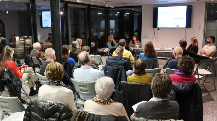 Osasun politikak eta zaintza udaletatik ere landu daitezkeelako