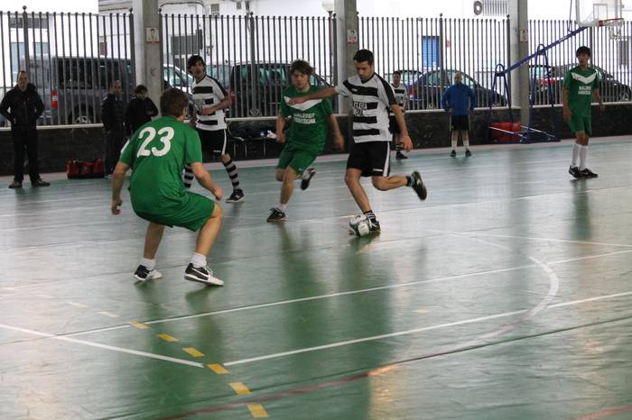 Areto-futboleko txapelketa gaurtik aurrera