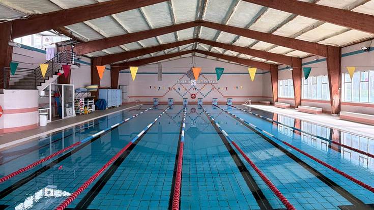 Kiroldegiko igerilekua berrireki dute