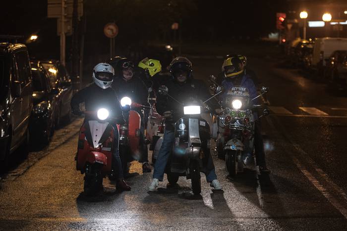 Motorren rallya: gau ibilaldia