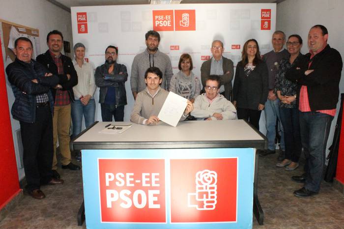PSE-EEko zinegotzigaiek alderdiaren Kodigo Etikoa sinatu dute