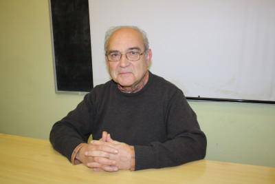 “Liburua ez da nobela bat, motzagoa da, lehengo ohituren kontakizuna”