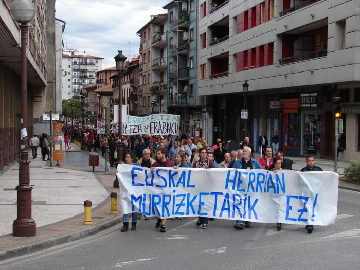 Manifestazioa murrizketen aurka