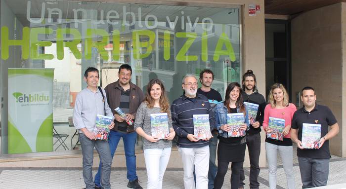 EH Bilduk hauteskundetarako programa aurkeztu du egoitza berrian