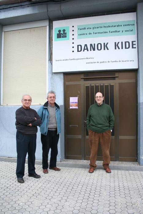 “50 urte hauetan egin dugun lana aitortu dute”