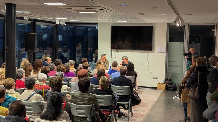 'Está lloviendo y te quiero' liburua aurkeztu du Antonio Mercerok