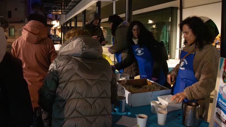 Txokolate jan solidarioa egin dute, Okendon