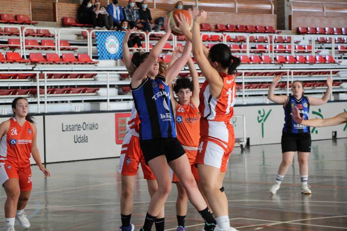 Senior 2. Mailako taldeari azken minutuan ihes egin zion partidak