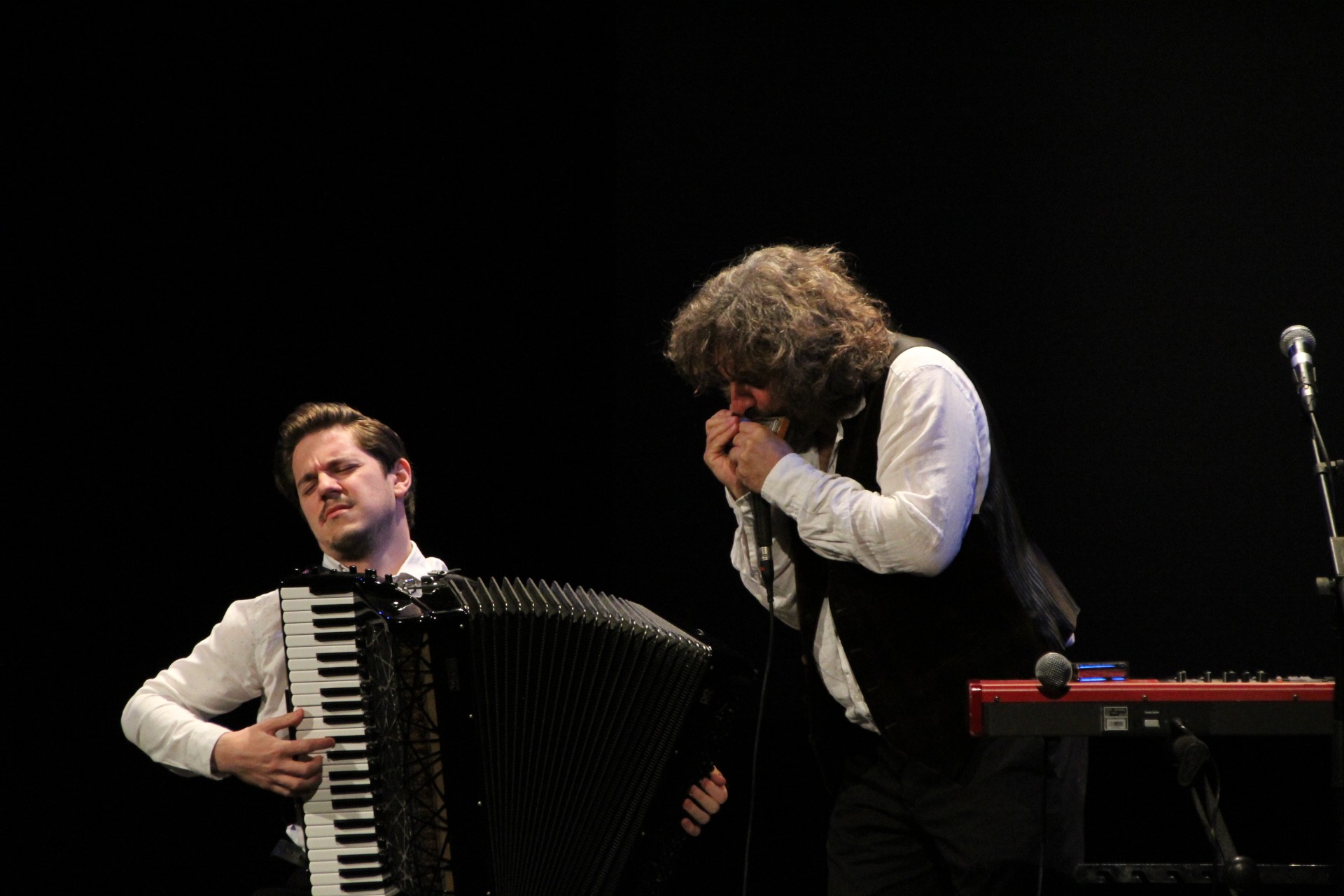 Claudio Constantini eta eXpreSSio duo bikotea gonbidatuko ditu Zero Settek akordeoi jaialdira