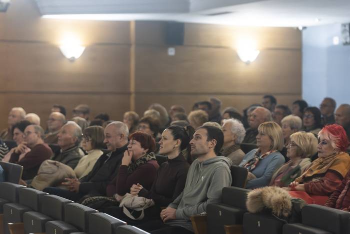 Zilarrezko kategoriako lanak erakutsiko dituzte gaur