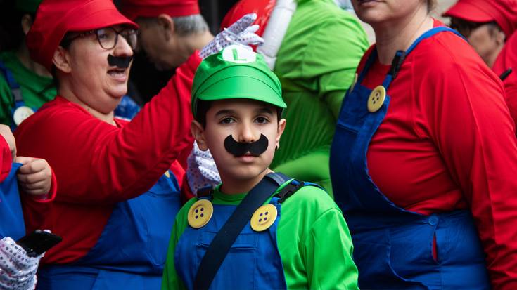 Lasarte-Oriak mozorroa jantzi du, baina ez du aterkia ahaztu