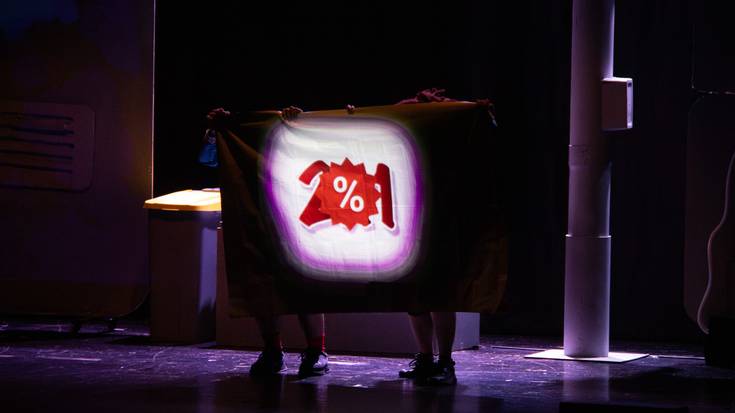 'Semaforoa' antzerkia eskaini dute