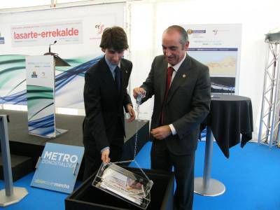 Etorkizuneko Donostialdeko metroaren Lasarte-Errekalde tarteko lehen harria jarri da