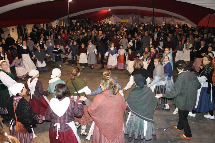 Santo Tomas Azoka datorren astean