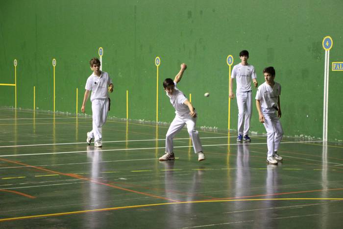 Intzako kadeteek, lehen garaipena Udaberri txapelketan