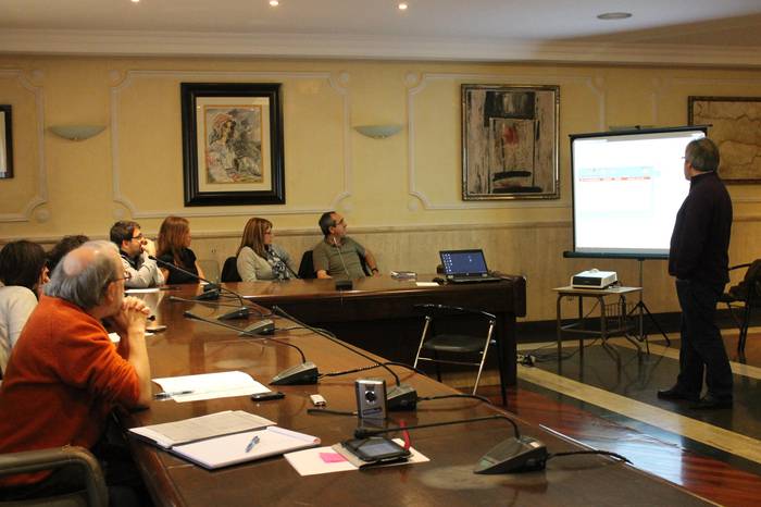 Maiatzak 25eko hauteskunde mahaiak osatu dira
