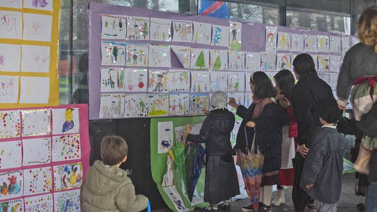 Mari Domingi, Olentzero eta Xixuko marraztu dituzte