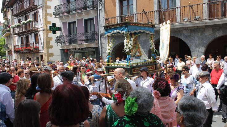 Rocioko erromeria asteburuan Atsobakarren