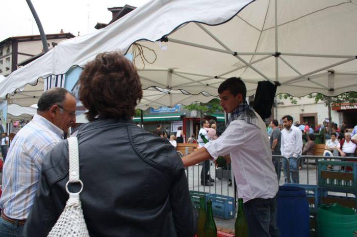 Giro polita sagardo dastaketan